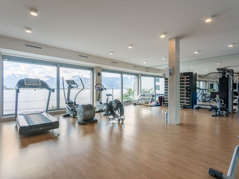 Le National Belle Époque residence Montreux — private indoor swimming pool and wellness facilities including sauna, jacuzzi and fitness area