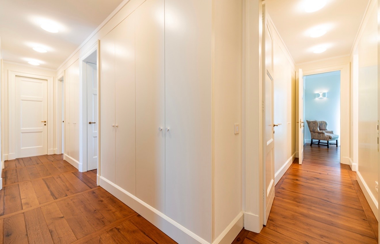 Elegant Lake View Apartment in Lugano