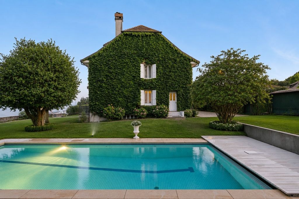 Exceptional Waterfront Villa with Private Marina in Nyon
