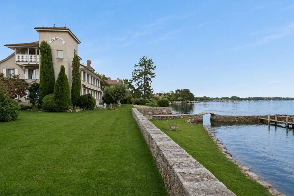 Exceptional Waterfront Villa with Private Marina in Nyon